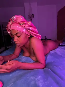 Snapshot of oshun6360 chatting on 03-24-26, 02:49 oshun6360 online show from 03-24-26, 02:49