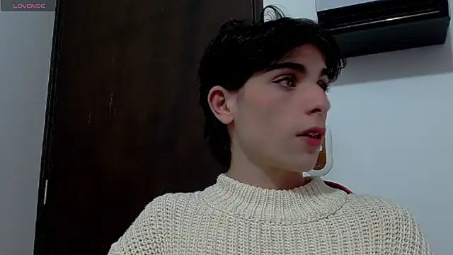 lilithot23 online show from 01-12-26, 07:19