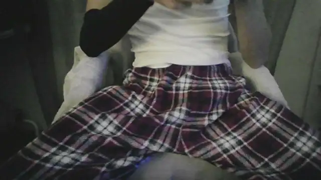 Snapshot of Lux_Masked chatting on 03-19-26, 01:31 Lux Masked online show from 03-19-26, 01:31