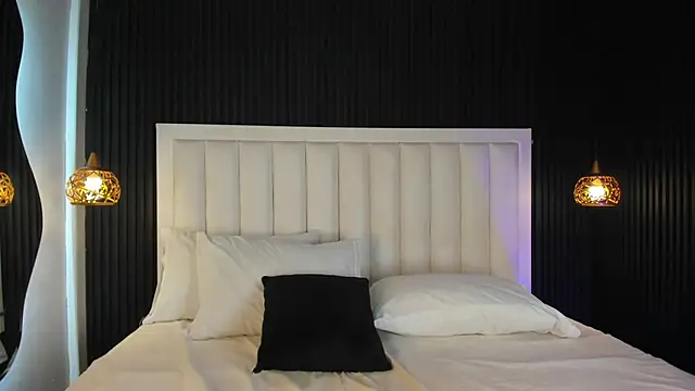 PandoraMiller online show from 04-17-26, 05:16