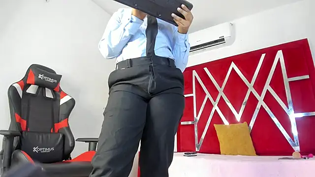 Snapshot of sweetdesireasm chatting on 02-13-26, 08:27 sweetdesireasm online show from 02-13-26, 08:27