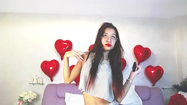 Snapshot of ChloeRosen chatting on 02-07-26, 08:12 ChloeRosen online show from 02-07-26, 08:12