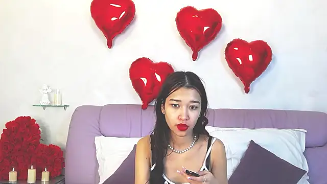 Snapshot of ChloeRosen chatting on 02-09-26, 08:02 ChloeRosen online show from 02-09-26, 08:02