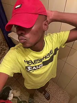 Snapshot of BigAndBeaut chatting on 02-06-26, 02:31 BigAndBeaut online show from 02-06-26, 02:31