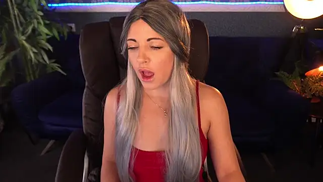 Dafni Monn online show from 11-08-25, 06:24