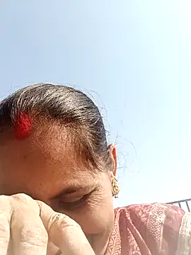 Snapshot of Hasmi_hot09 chatting on 02-06-26, 08:07 Hasmi hot09 online show from 02-06-26, 08:07