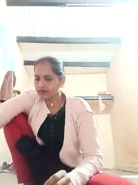 Snapshot of Hasmi_hot09 chatting on 02-22-26, 02:04 Hasmi hot09 online show from 02-22-26, 02:04