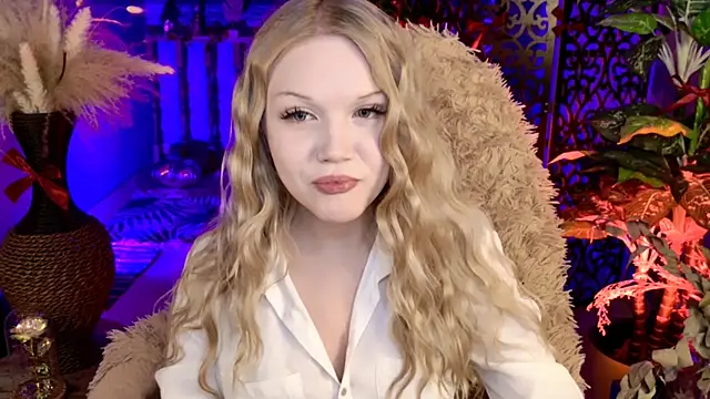 ChloeWhite online show from 02-12-26, 03:51