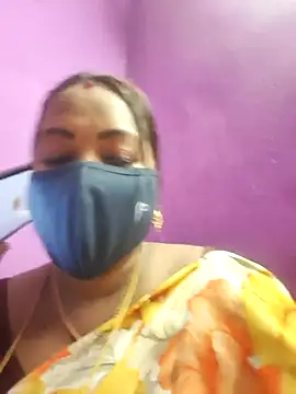 Snapshot of Tamil_Hot_Priya chatting on 01-13-26, 04:07 Tamil Hot Priya online show from 01-13-26, 04:07