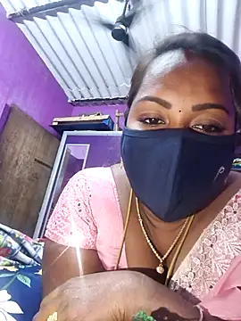 Snapshot of Tamil_Hot_Priya chatting on 01-13-26, 06:13 Tamil Hot Priya online show from 01-13-26, 06:13