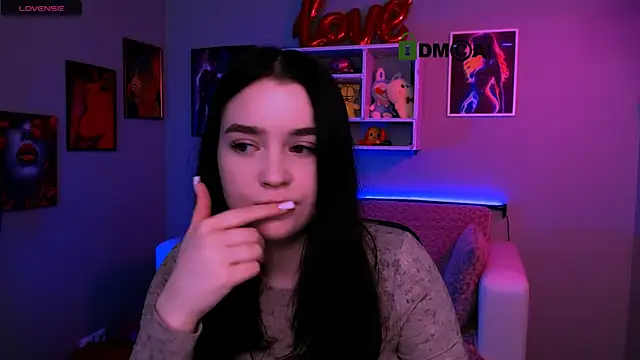 monica xcx online show from 04-04-26, 07:22