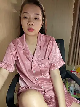 Snapshot of An-An19 chatting on 02-09-26, 02:04 An-An19 online show from 02-09-26, 02:04