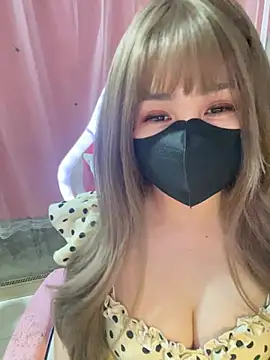 Snapshot of -Violet-t chatting on 04-19-26, 02:27 -Violet-t online show from 04-19-26, 02:27