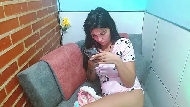 Snapshot of Lia_rouse04 chatting on 07-30-26, 04:11 Lia rouse04 online show from 07-30-26, 04:11
