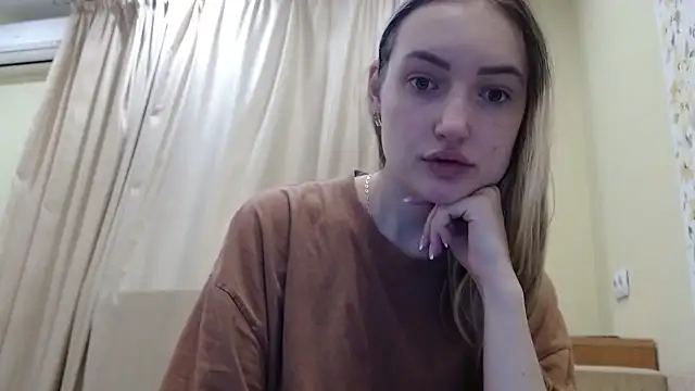 Snapshot of Eva_Harris chatting on 01-12-26, 09:31 Eva Harris online show from 01-12-26, 09:31