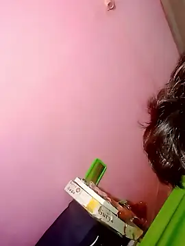 larahotg online show from 01-09-26, 11:57