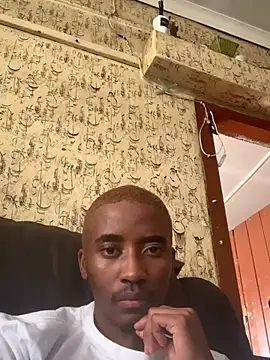 Snapshot of blackmannfly chatting on 01-11-26, 03:39 blackmannfly online show from 01-11-26, 03:39