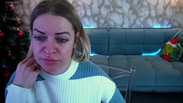 AnnaRayy online show from 01-10-26, 06:48