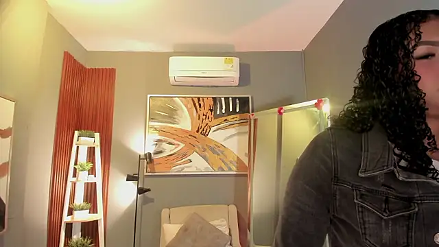 ailann  online show from 03-24-26, 07:30