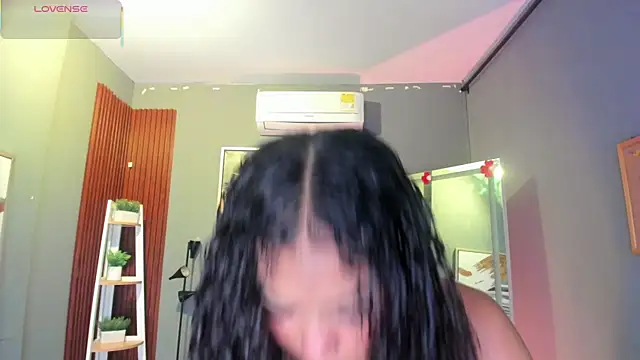 ailann  online show from 04-01-26, 07:44