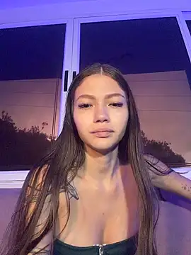 EmmaJhoons online show from 02-10-26, 11:58