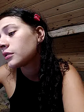 Snapshot of mmelit4 chatting on 02-25-26, 01:37 mmelit4 online show from 02-25-26, 01:37