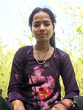 Snapshot of Jooli_sakya chatting on 01-15-26, 04:39 Jooli sakya online show from 01-15-26, 04:39