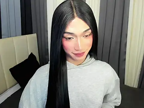 FyangFoxx online show from 05-06-26, 05:51