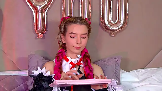 VanessaVienne online show from 02-14-26, 04:26