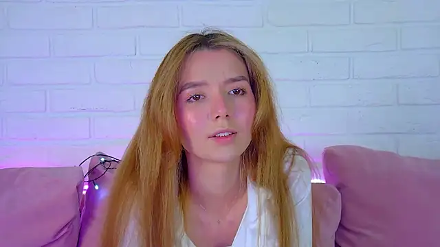 VanessaVienne online show from 02-16-26, 04:47