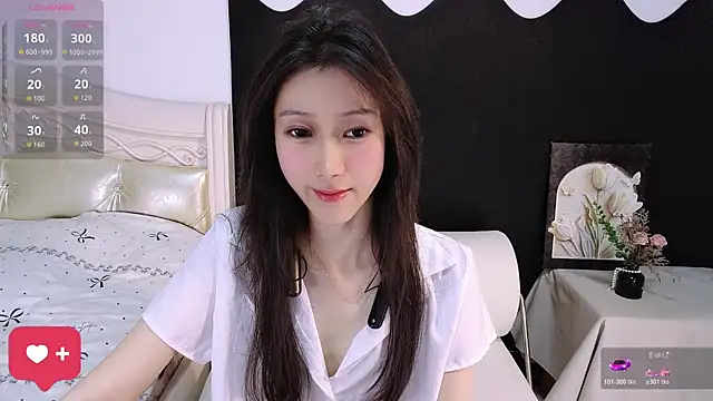 Snapshot of Queenbb88 chatting on 06-05-26, 11:49 Queenbb88 online show from 06-05-26, 11:49