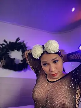 YaraXX1 online show from 02-17-26, 04:42