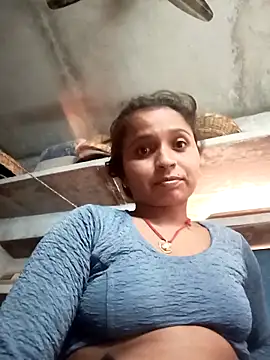 Snapshot of Hirdesh_sahu chatting on 06-18-26, 09:14 Hirdesh sahu online show from 06-18-26, 09:14