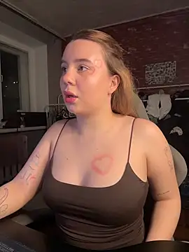 AnnaSeint online show from 02-14-26, 06:26