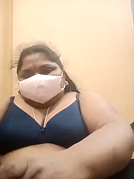 Snapshot of misammahyd chatting on 02-01-26, 10:03 misammahyd online show from 02-01-26, 10:03