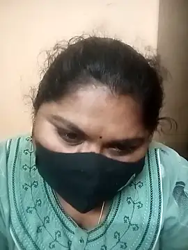 Snapshot of misammahyd chatting on 02-17-26, 06:03 misammahyd online show from 02-17-26, 06:03