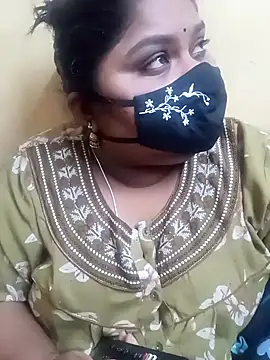 Snapshot of misammahyd chatting on 02-20-26, 05:35 misammahyd online show from 02-20-26, 05:35