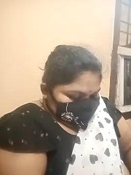 Snapshot of misammahyd chatting on 03-10-26, 12:43 misammahyd online show from 03-10-26, 12:43