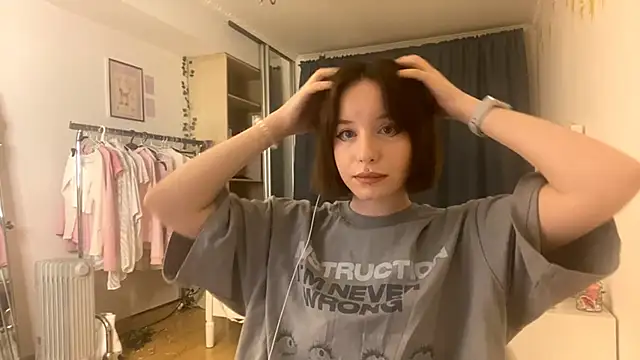 KatiCropley online show from 01-13-26, 03:28