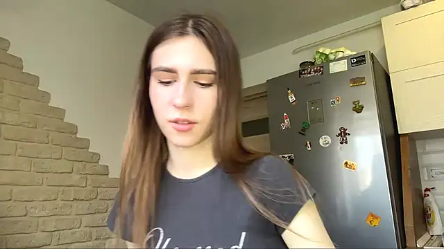 ElsieKuhlmann online show from 04-10-26, 05:12