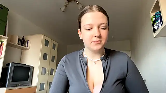 JammieMickiewicz online show from 03-17-26, 07:33