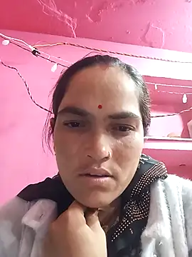 Snapshot of Sonam15884 chatting on 02-18-26, 01:18 Sonam15884 online show from 02-18-26, 01:18