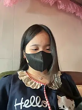 Snapshot of Gwen879 chatting on 01-13-26, 02:11 Gwen879 online show from 01-13-26, 02:11