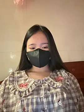 Snapshot of Gwen879 chatting on 07-16-26, 10:54 Gwen879 online show from 07-16-26, 10:54