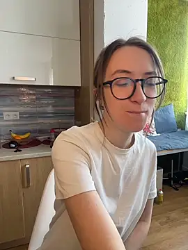 Persephone Kore online show from 04-09-26, 12:21