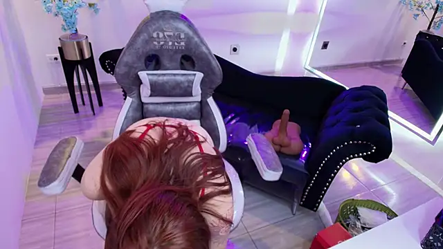 Lilith tayylor online show from 04-19-26, 03:28