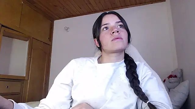 Shanel Lozano online show from 03-18-26, 09:18