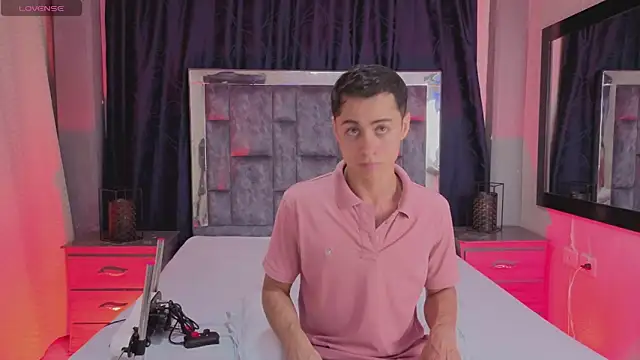 LeoMonnroe online show from 04-12-26, 04:45