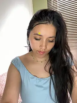 Veronica Wins  online show from 02-06-26, 06:55