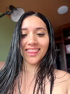 Snapshot of Veronica_Wins_ chatting on 06-26-26, 03:16 Veronica Wins online show from 06-26-26, 03:16